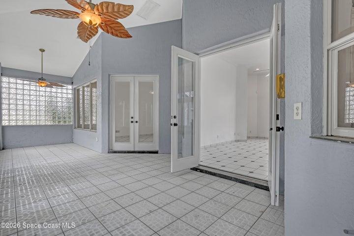 Air Conditioned Florida Room