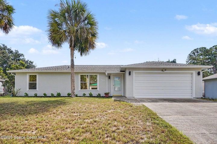 271 Mardi Gras Avenue NW, Palm Bay