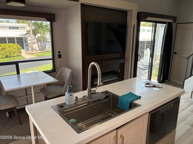 556 Pier Lane 451, Melbourne Beach, FL, 32951 photo 6