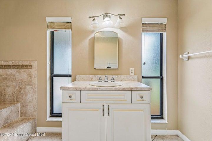 Owner's Bathroom