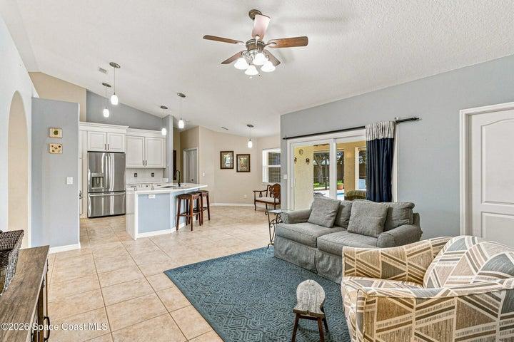Easy living , with seamless flow