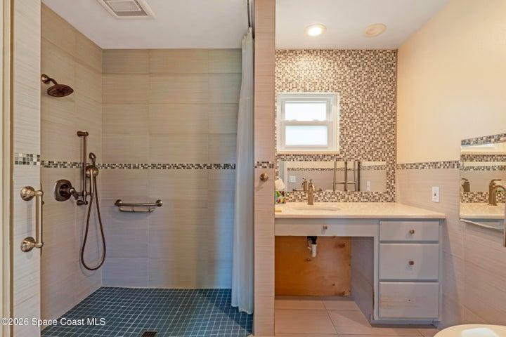2105 Clay Circle, Titusville, FL, 32780 photo 9