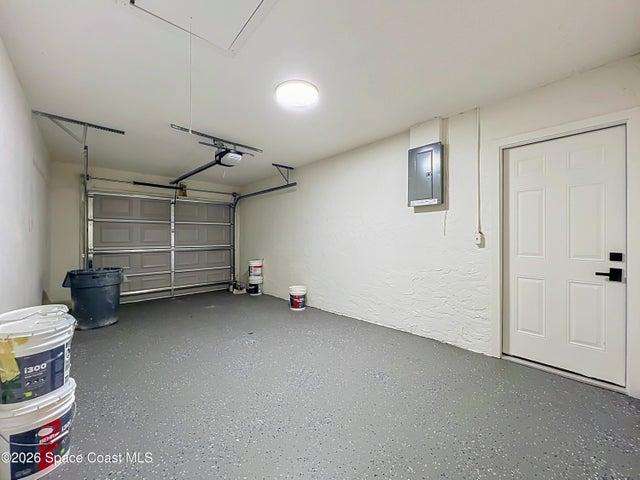 garage