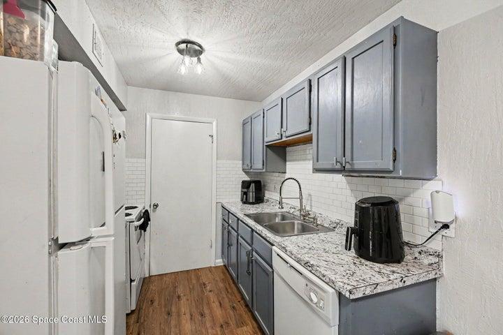 2130 Forest Knoll Drive NE 30-201, Palm Bay, FL, 32905 photo 5