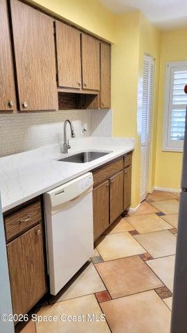 1047 Small Court 39, Indian Harbour Beach, FL, 32937 photo 12