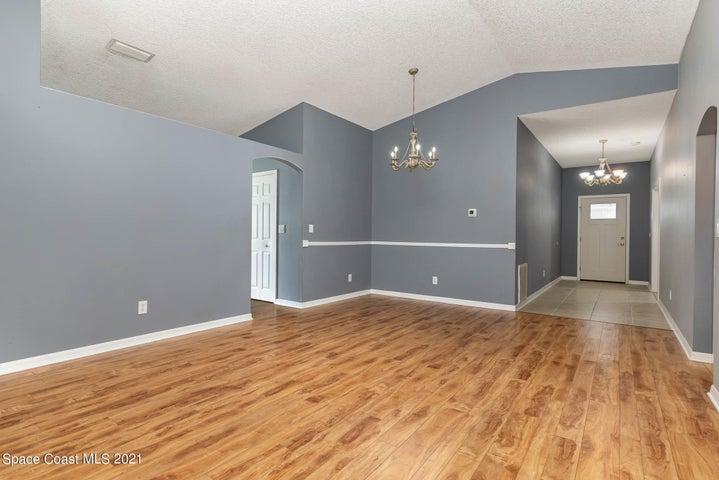 470 Wickham Lakes Drive, Melbourne, FL, 32940 photo 8