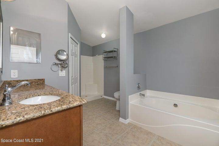 470 Wickham Lakes Drive, Melbourne, FL, 32940 photo 10