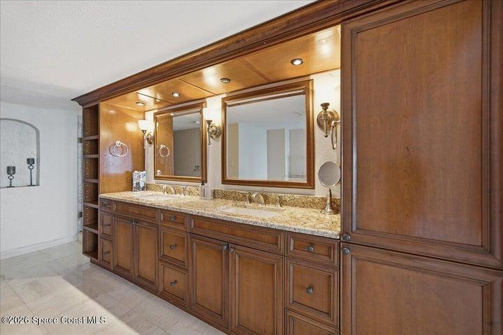 989 N Highway A1a 6, Indialantic, FL, 32903 photo 33