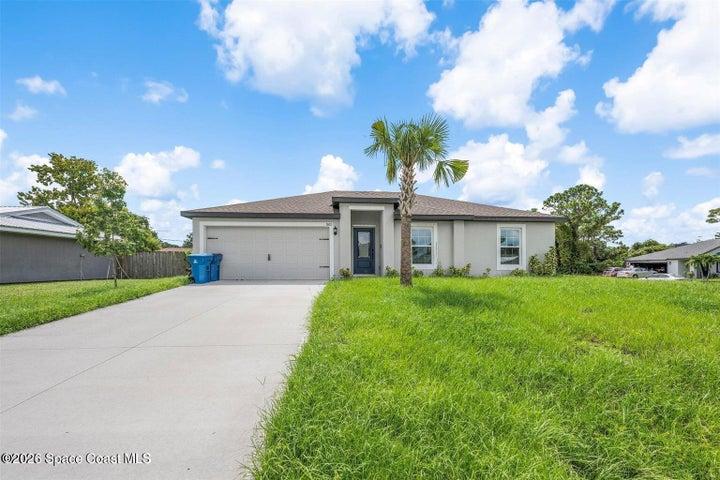 1602 Saladino Street SE, Palm Bay