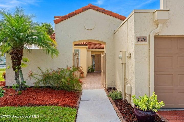 729 Green Valley Lane, Melbourne