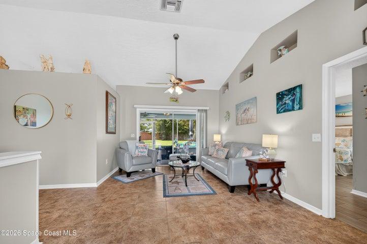 714 John Carroll Lane, Melbourne, FL, 32904 photo 4