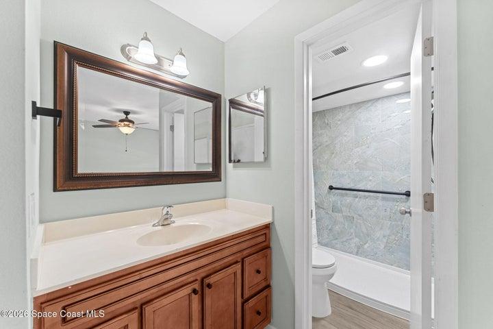 1490 Malibu Circle NE 108, Palm Bay, FL, 32905 photo 13