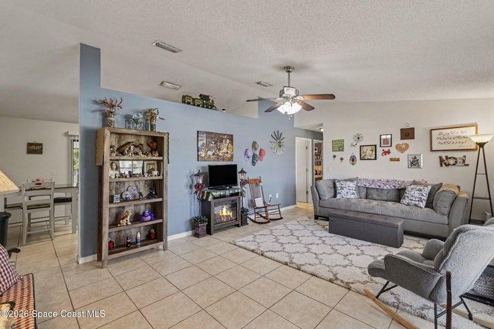 1309 Sagbloom Street SE, Palm Bay, FL, 32909 photo 9