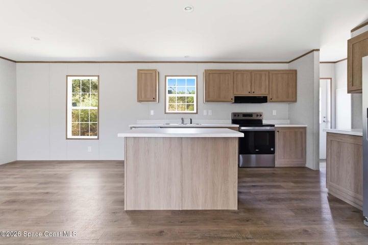 Kitchen and dining area