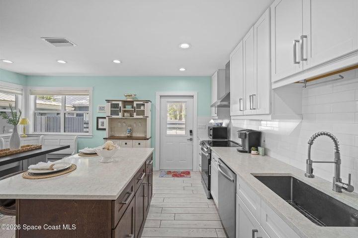 1841 Laurel Street, Sarasota, FL, 34232 photo 6