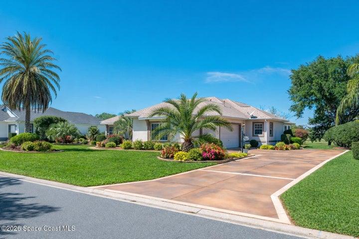 1670 Saint James Circle, The Villages, FL, 32162 photo 2