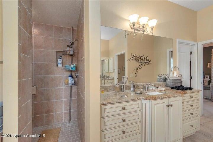 1670 Saint James Circle, The Villages, FL, 32162 photo 38