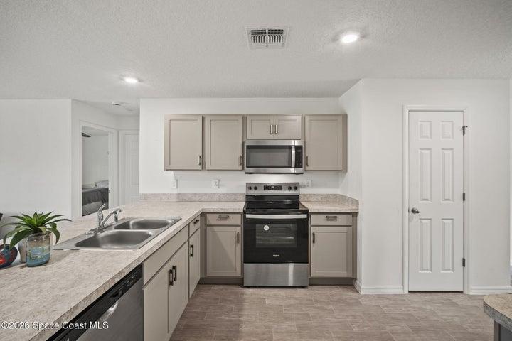 853 Redrock Street SE, Palm Bay, FL, 32909 photo 12