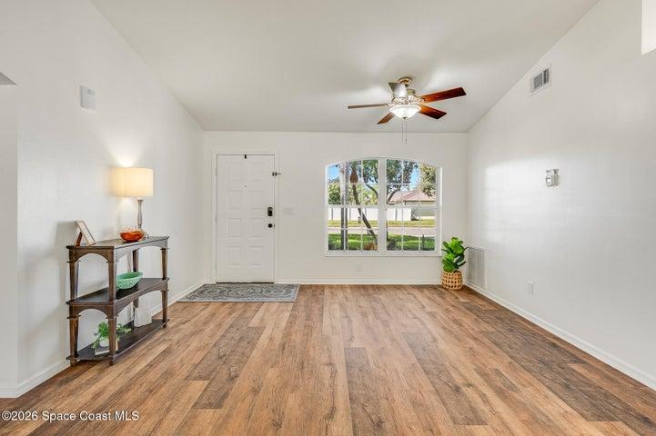 883 Del Mar Circle, West Melbourne, FL, 32904 photo 2