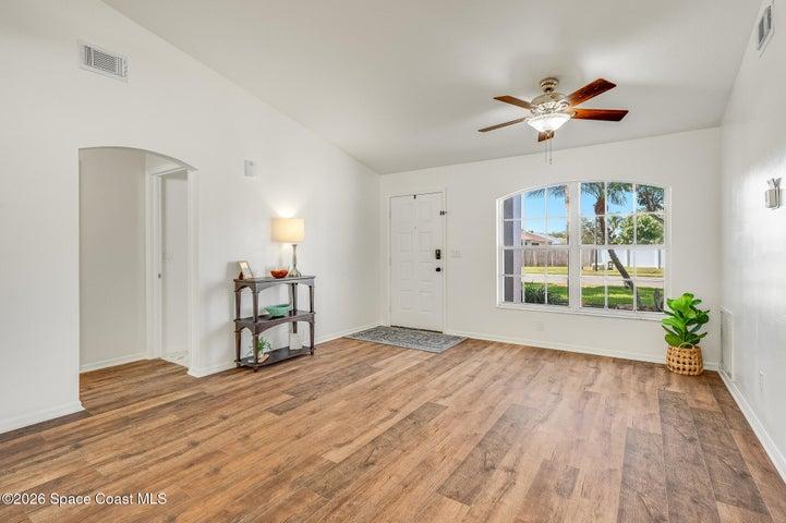 883 Del Mar Circle, West Melbourne, FL, 32904 photo 8