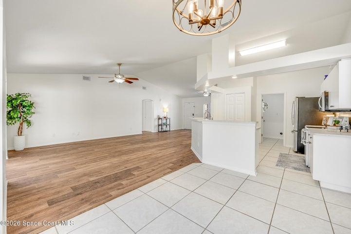 883 Del Mar Circle, West Melbourne, FL, 32904 photo 18