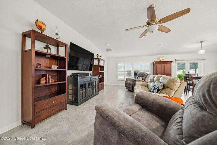 406 Three Oaks Drive, Edgewater, FL, 32141 photo 10