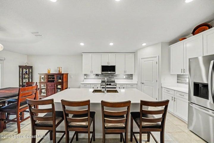 406 Three Oaks Drive, Edgewater, FL, 32141 photo 5