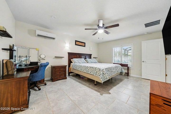 406 Three Oaks Drive, Edgewater, FL, 32141 photo 14