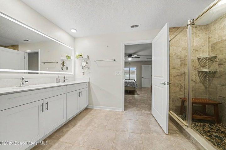 406 Three Oaks Drive, Edgewater, FL, 32141 photo 15