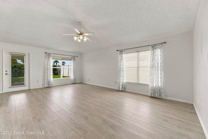 1381 Olde Bailey Lane, Melbourne, FL, 32904 photo 4