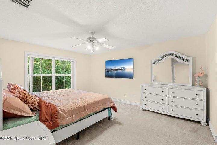 Plenty of room for a king sized bed.