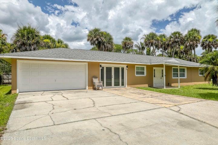 215 Pelican Drive, Melbourne Beach