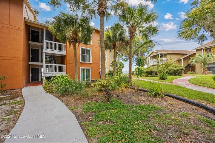 225 S Tropical Trail 624, Merritt Island, FL, 32952 photo 2