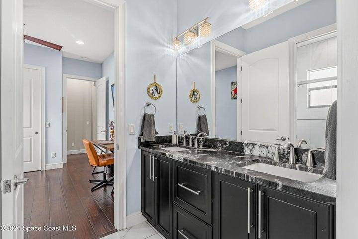 Jack/Jill Bath 3 with double sinks