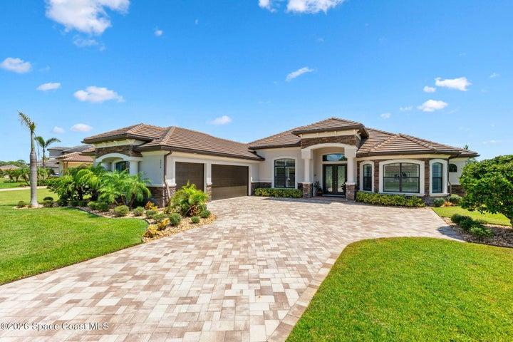 3 Car Garage