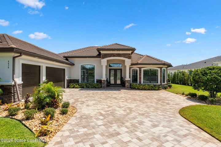3 Car Garage