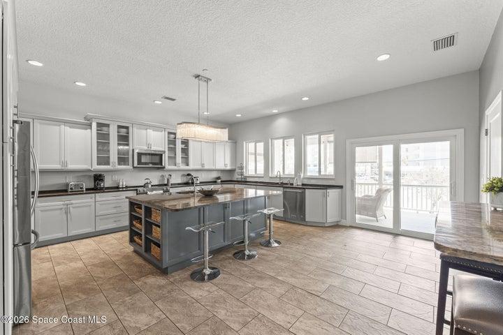 51 N Orlando Avenue, Cocoa Beach, FL, 32931 photo 14