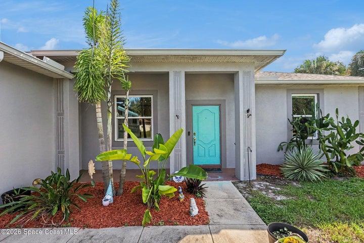 521 Borraclough Avenue NW, Palm Bay
