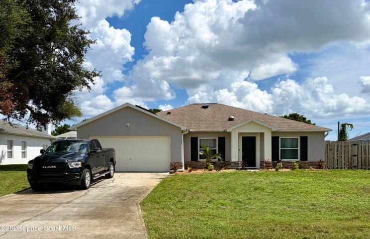339 Hawthorne Lane NE, Palm Bay