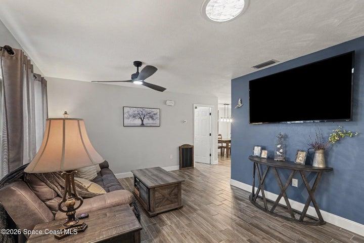 339 Hawthorne Lane NE, Palm Bay, FL, 32907 photo 3