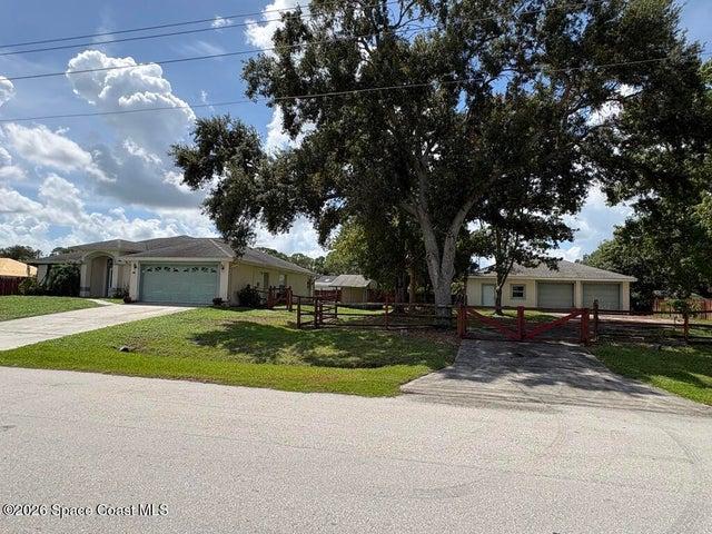 704 Elmont Street NW, Palm Bay, FL, 32907 photo 2