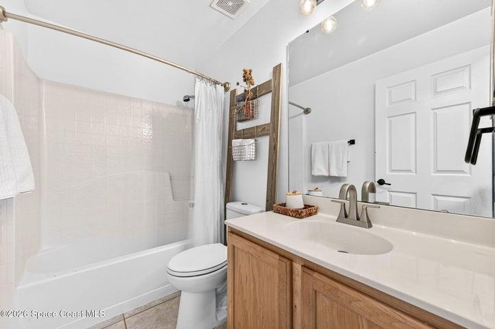 1716 Vista Lake Circle, Melbourne, FL, 32904 photo 28