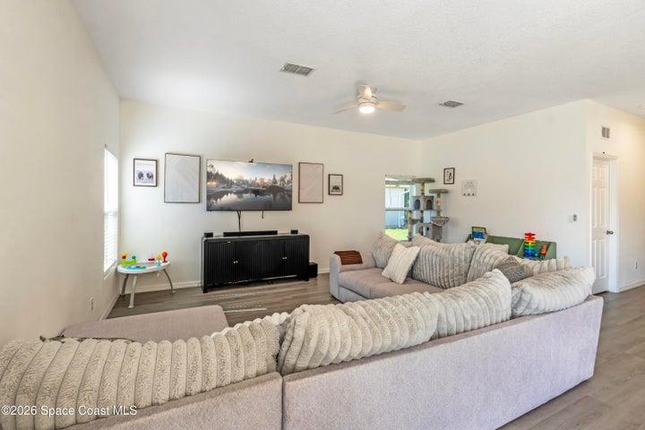 2111 Thames Road SE, Palm Bay, FL, 32909 photo 9
