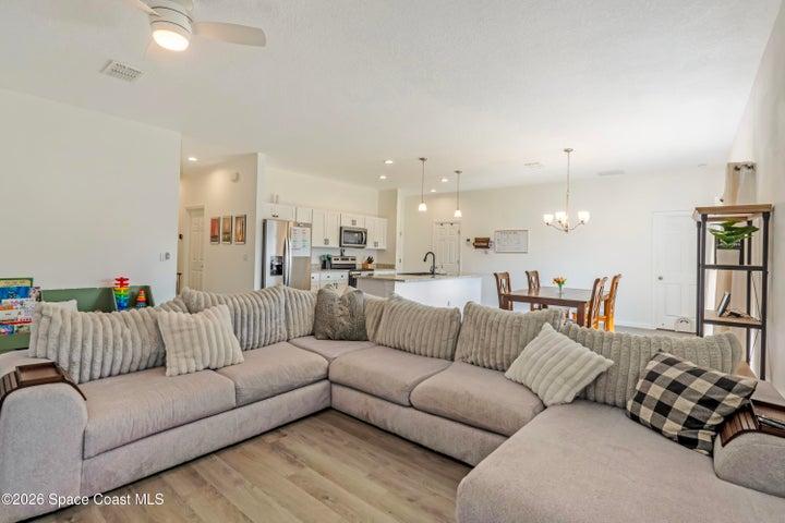 2111 Thames Road SE, Palm Bay, FL, 32909 photo 7