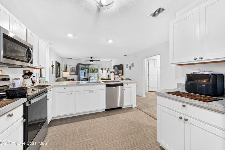 546 Ocean Spray Street SW, Palm Bay, FL, 32908 photo 6