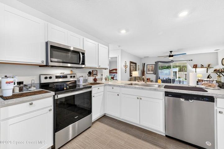 546 Ocean Spray Street SW, Palm Bay, FL, 32908 photo 7