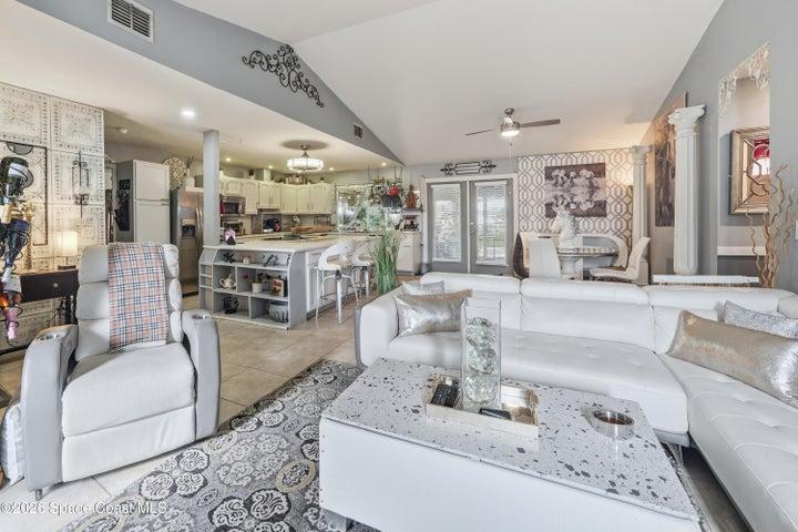 517 Linda Lane, Melbourne, FL, 32935 photo 6