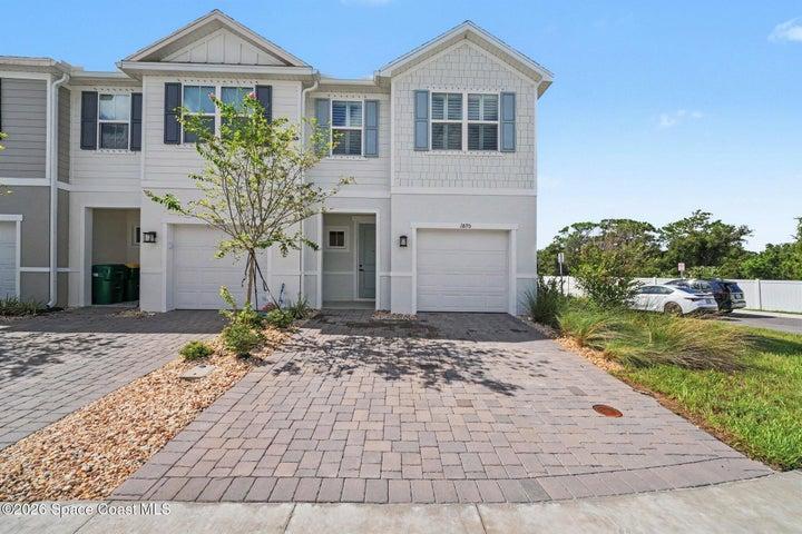 Townhome on premium lot.