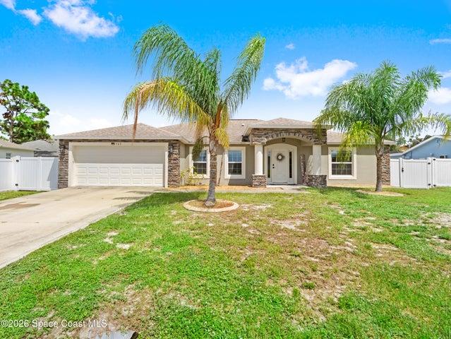 563 Alesio Avenue SE, Palm Bay