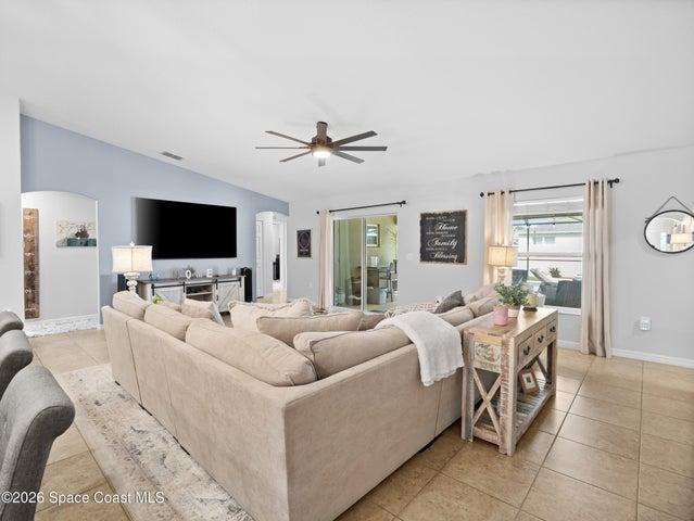 563 Alesio Avenue SE, Palm Bay, FL, 32909 photo 6